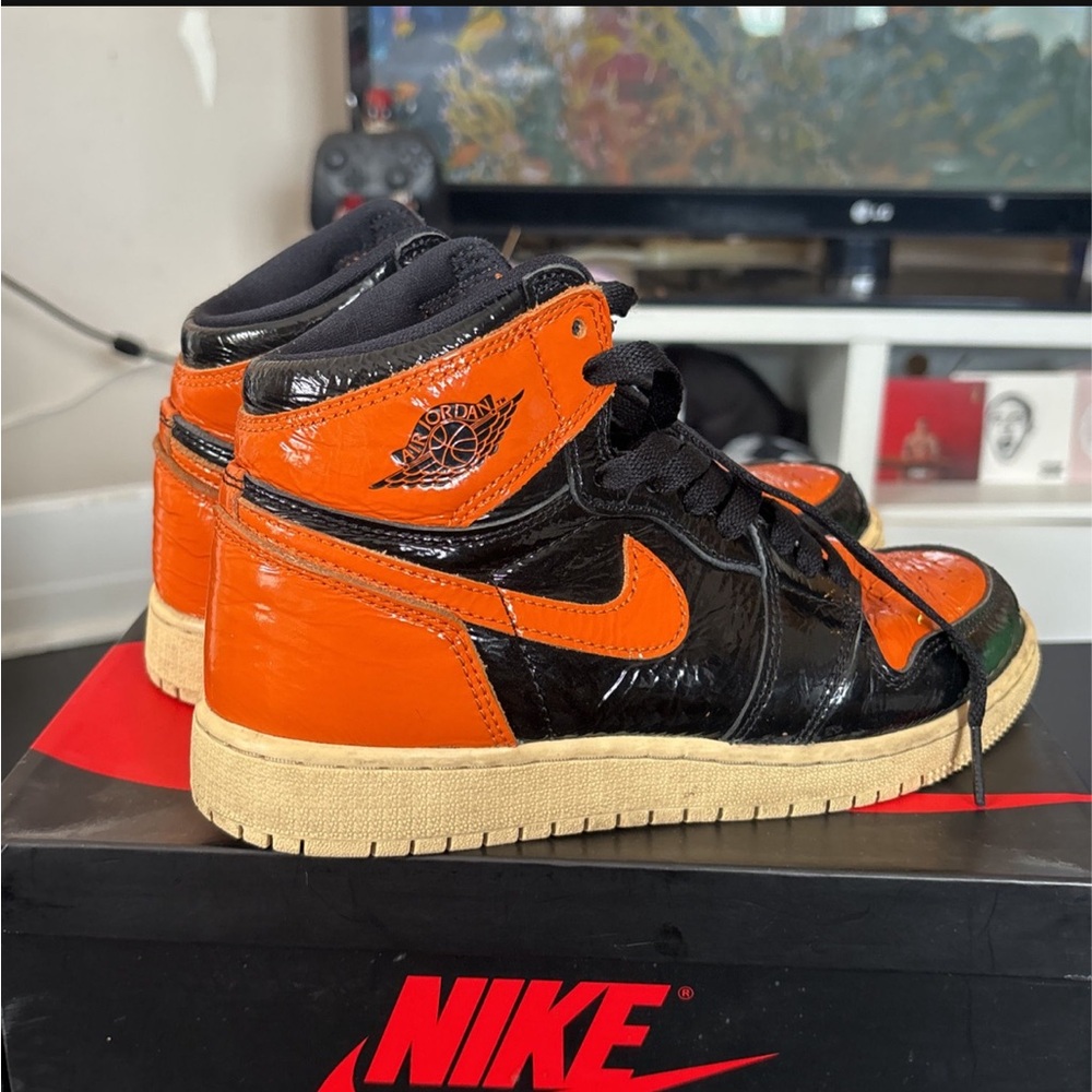 Jordan 1 shattered backboards